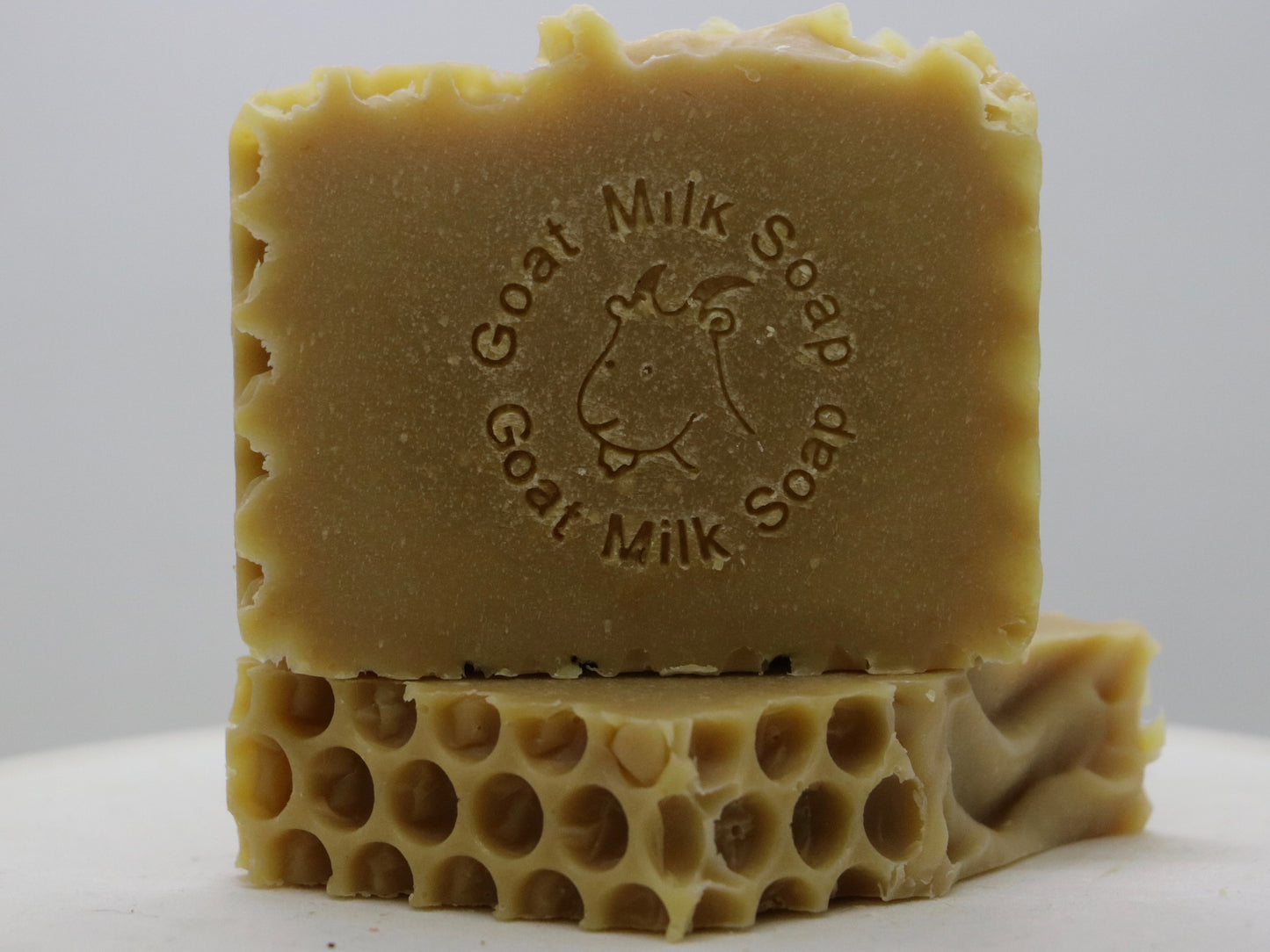 Honeycomb Oatmeal, Goat's Milk & Honey Soap